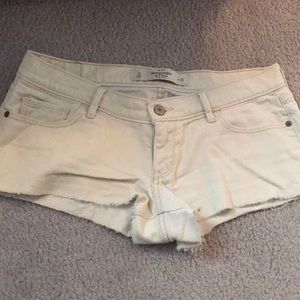 Jean light wash shorts